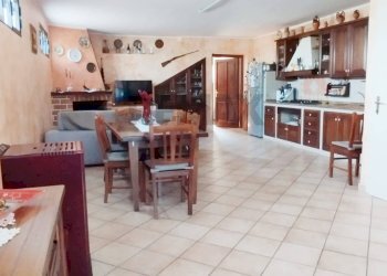 Sala da pranzo - Casa semi indipendente via Aldo Moro
snc, Spigno Saturnia - foto 6