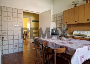 Sala da pranzo - Semi-detached Villa VIA SERGIO DE VITIS M.O.
 
7, Lettopalena - photo 6