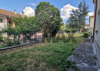 Giardino - Semi-detached Villa VIA SERGIO DE VITIS M.O.
 
7, Lettopalena - photo 93