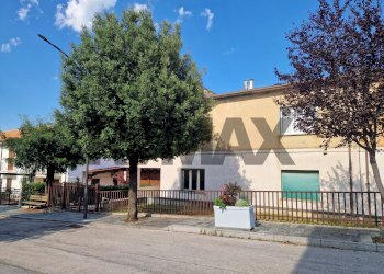 Edificio all\'aperto - Semi-detached Villa VIA SERGIO DE VITIS M.O.
 
7, Lettopalena - photo 107