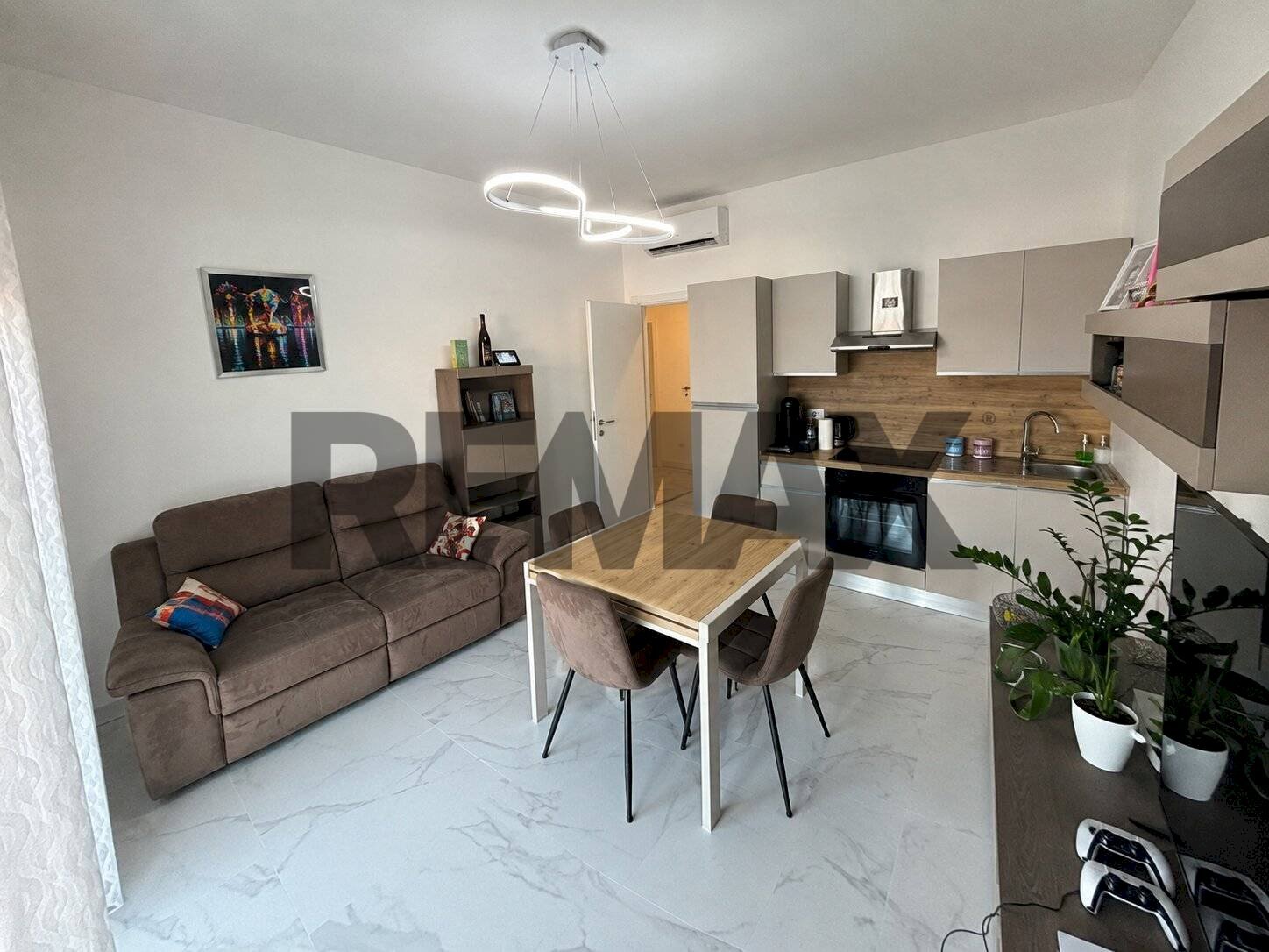Sala da pranzo - Three-room apartment Via S. Rita da Cascia, 2, Vigevano - photo 1