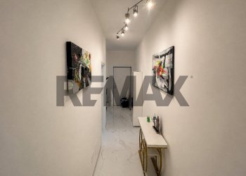 Hall / corridoio - Three-room apartment Via S. Rita da Cascia, 2, Vigevano - photo 4
