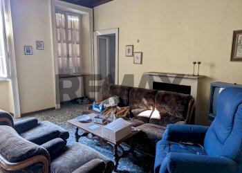 Soggiorno - Three-room apartment via chiesa
6, Canzo - photo 2