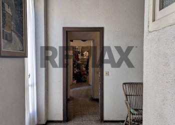Hall / corridoio - Three-room apartment via chiesa
6, Canzo - photo 4