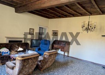 Soggiorno - Three-room apartment via chiesa
6, Canzo - photo 6