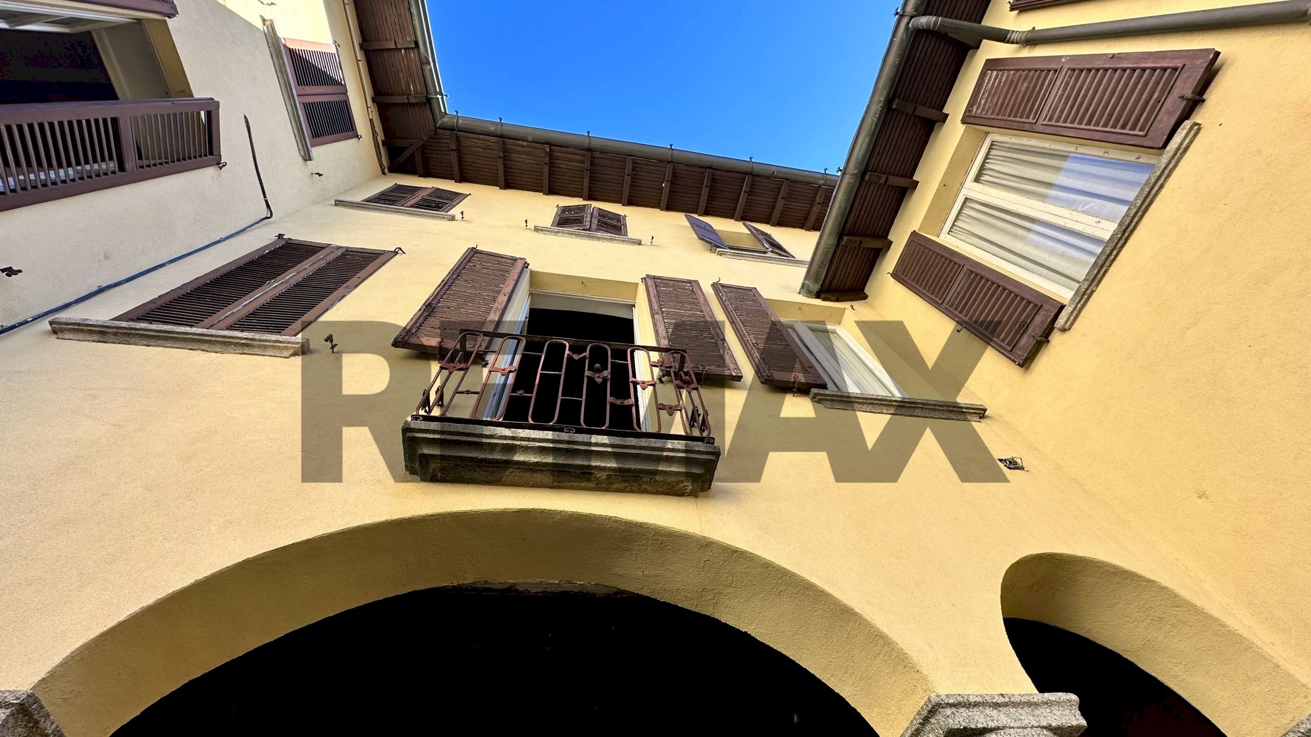 Edificio all\'aperto - Two-room apartment via della chiesa
 
6, Canzo - photo 1