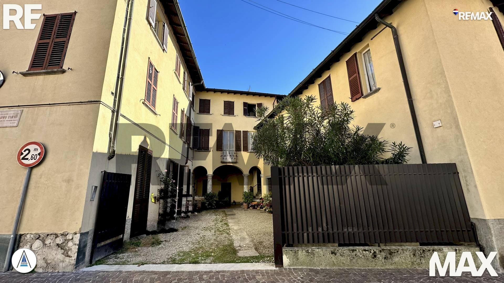 Edificio all\'aperto - Three-room apartment via della Chiesa
 
6, Canzo - photo 1