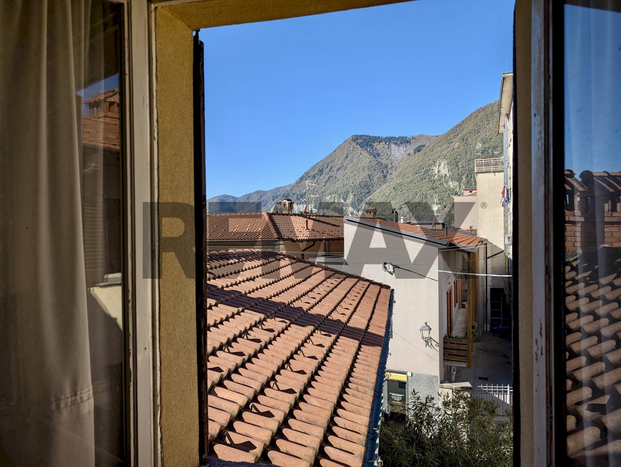 Balcone - Three-room apartment via della Chiesa
6, Canzo - photo 3