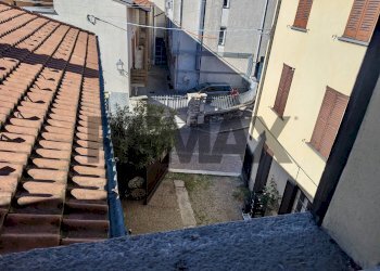 Edificio all\'aperto - Three-room apartment via della Chiesa
6, Canzo - photo 4