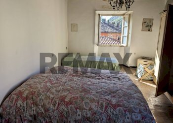 Camera / camera da letto - Three-room apartment via della Chiesa
6, Canzo - photo 16