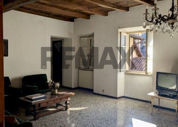 Soggiorno - Three-room apartment via della Chiesa
6, Canzo - photo 17