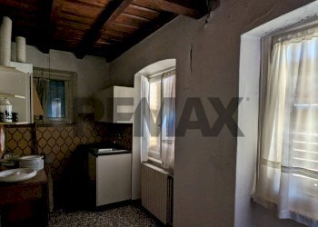 Cucina - Three-room apartment via della Chiesa
6, Canzo - photo 22