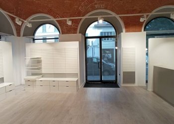 Interno non residenziale - Negozio viale Achille Marazza, 4, Borgomanero - foto 6