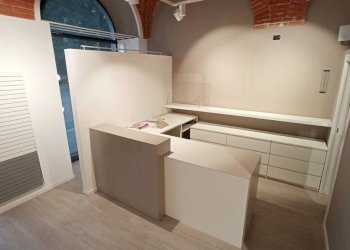 Interno non residenziale - Negozio viale Achille Marazza, 4, Borgomanero - foto 11