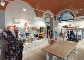 Interno non residenziale - Negozio viale Achille Marazza, 4, Borgomanero - foto 44