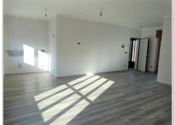 Stanza non arredata - Four-room apartment piazza Statuto, 6, Sanfront - photo 1