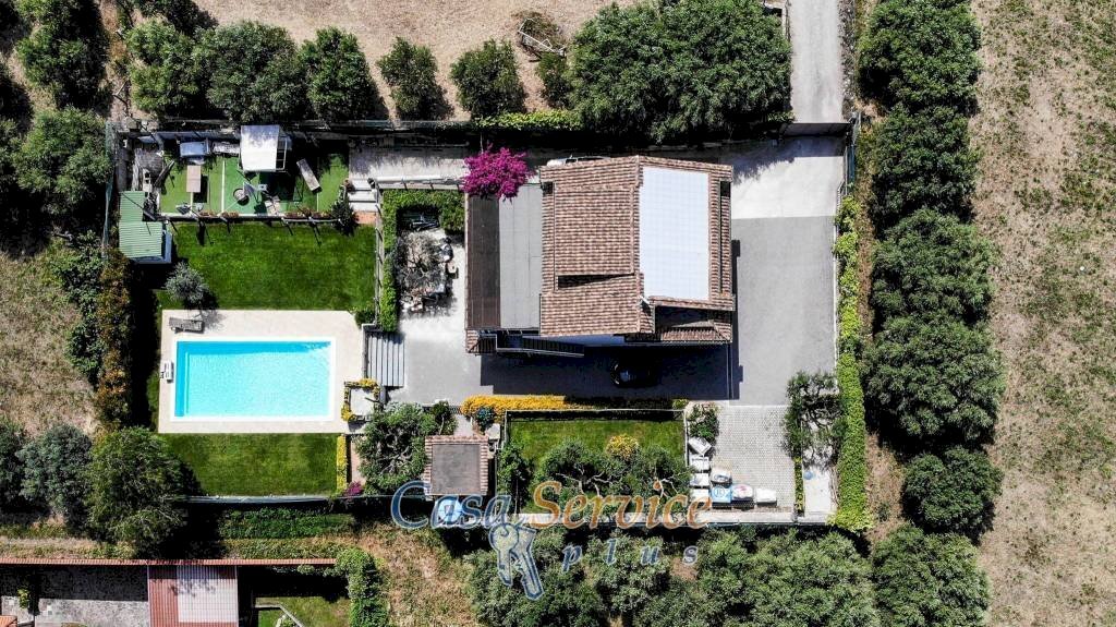 Piscina - Villa viale 1 Maggio, Marino - foto 2