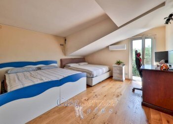 Camera da letto - Villa viale 1 Maggio, Marino - photo 26