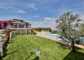 Piscina - Villa viale 1 Maggio, Marino - photo 38