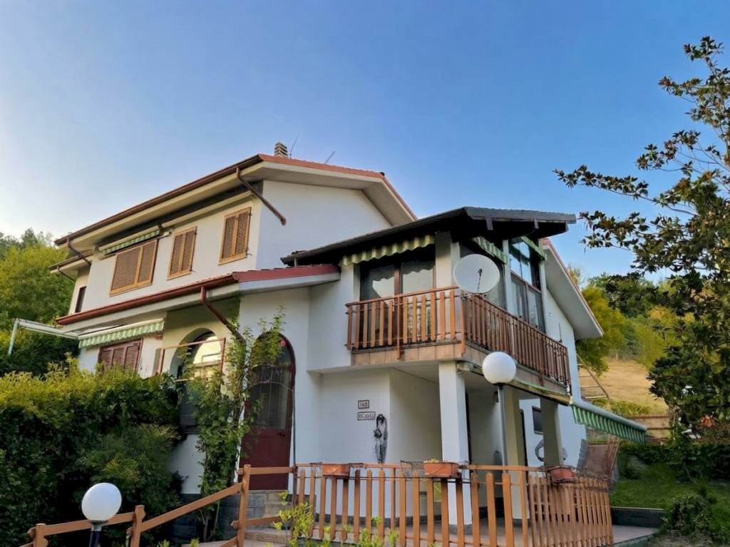 Facciata - Villa a Schiera via Telecco, San Sebastiano Curone - foto 1