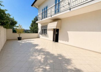 Terrazzo - Four-room apartment via Saluzzo, 5, Casalgrasso - photo 3