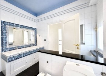 Bagno - Four-room apartment via Saluzzo, 5, Casalgrasso - photo 4
