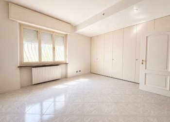 Camera da letto - Four-room apartment via Saluzzo, 5, Casalgrasso - photo 12