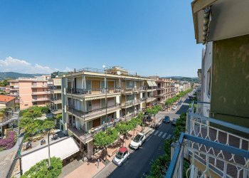 Foto 3 - Trilocale Viale Kennedy
 
50, Diano Marina - foto 3