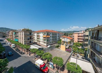 Foto 4 - Trilocale Viale Kennedy
 
50, Diano Marina - foto 4