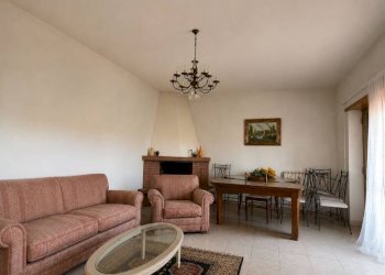 Salone - Four-room apartment via Aurora, Anzio - photo 3