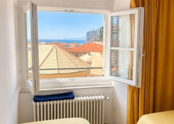 Camera da letto - Three-room apartment via Torino, 61, Finale Ligure - photo 15