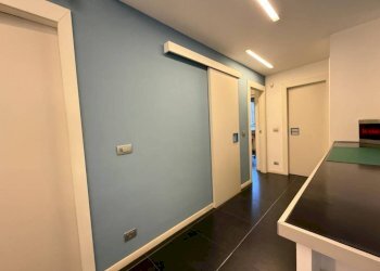 Corridoio - Appartamento via Principe Tommaso, 4, Torino (zona San Salvario) - foto 12