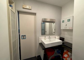Bagno - Appartamento via Principe Tommaso, 4, Torino (zona San Salvario) - foto 24
