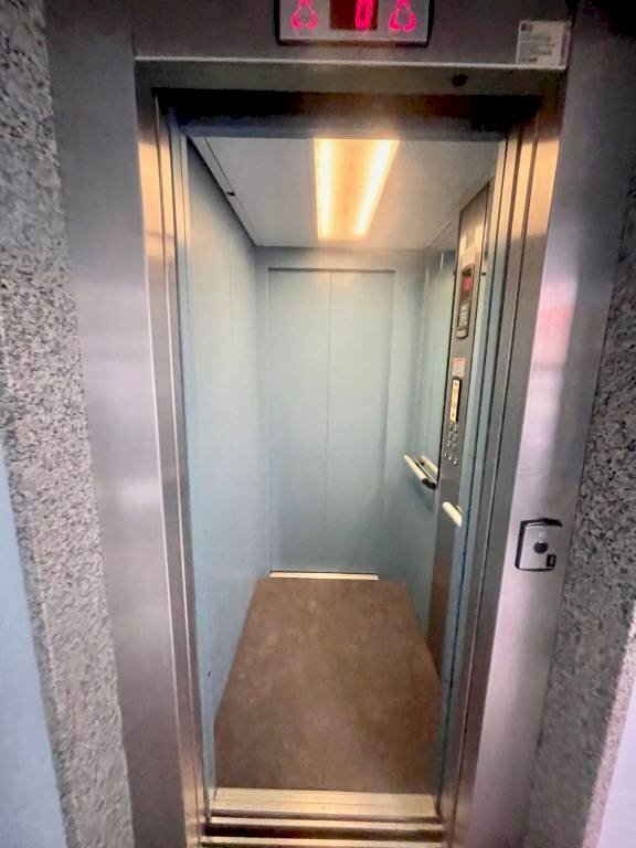 Ascensori - Appartamento via Attilio Momigliano, 2, Milano - foto 3