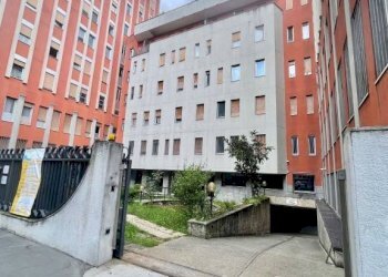 Cortile interno - Appartamento via Attilio Momigliano, 2, Milano - foto 1