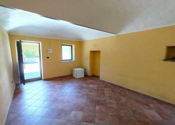 Interno non residenziale - Negozio via Mellana, 6, Cuneo (zona Donatello) - foto 4