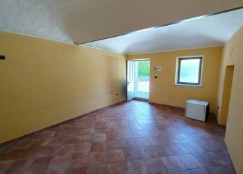 Interno non residenziale - Negozio via Mellana, 6, Cuneo (zona Donatello) - foto 5