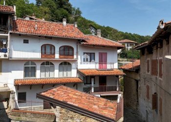 Facciata - Independent house via San Carlo, 17, Val di Chy - photo 1