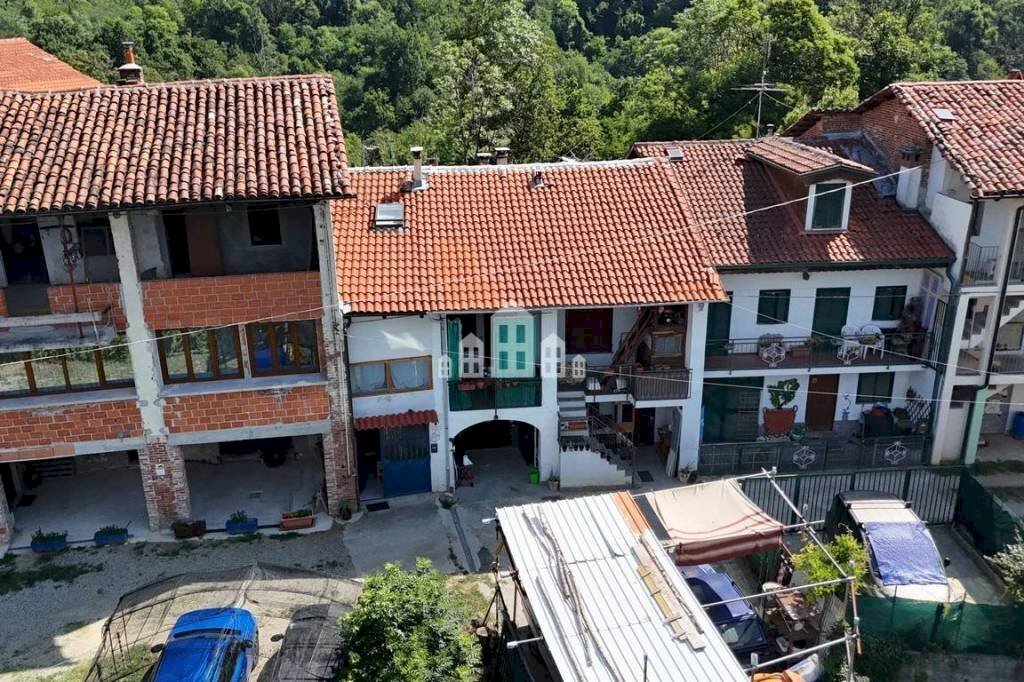 Vista - Independent house Frazione Preparetto, case Benasso, Castellamonte - photo 1