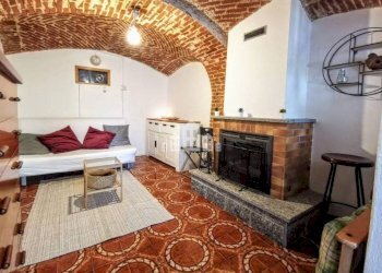 Salone - Independent house Frazione Preparetto, case Benasso, Castellamonte - photo 7