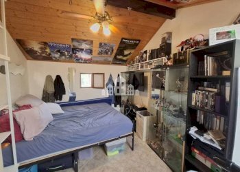 Camera da letto - Independent house Frazione Preparetto, case Benasso, Castellamonte - photo 19