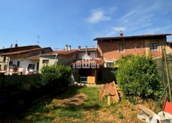 Giardino - Independent house Frazione Preparetto, case Benasso, Castellamonte - photo 21