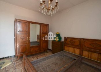 Camera da letto - Casa indipendente via Goglio, 23, Castellamonte - foto 12
