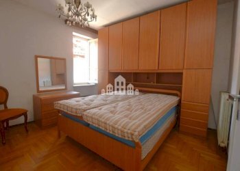Camera da letto - Casa indipendente via Goglio, 23, Castellamonte - foto 17