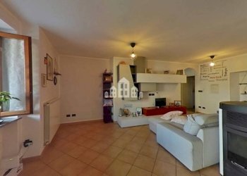 Salone - Appartamento Frazione preparetto, 129, Castellamonte - foto 5