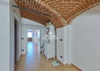 Corridoio - Appartamento Frazione preparetto, 129, Castellamonte - foto 12