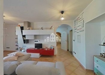 Salone - Appartamento Frazione preparetto, 129, Castellamonte - foto 13
