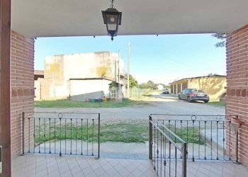 Cortile interno - Appartamento Frazione preparetto, 129, Castellamonte - foto 33