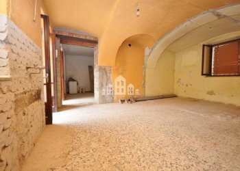 Stanza non arredata - Casa indipendente via Dell' Orco, 10, Rivarolo Canavese - foto 8