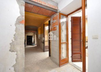 Interno palazzo - Casa indipendente via Dell' Orco, 10, Rivarolo Canavese - foto 14